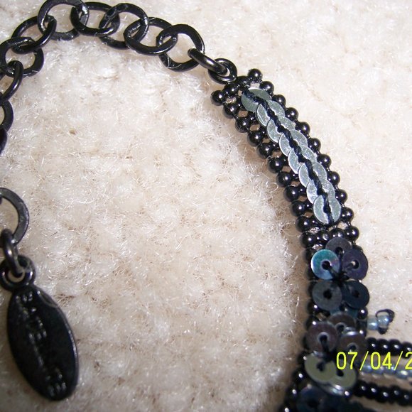 SATELLITE PARIS BEAD, SEQUINS & CRYSTALS FRINGE BRACELET - Picture 4 of 5